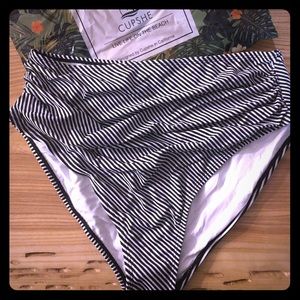 NWT High waisted bikini bottom